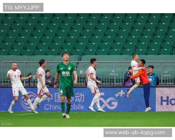 国安海牛之战仅吸引30035名球迷到场创工体中超赛季最低纪录 国安海牛之战仅吸引30035名球迷到场创工体中超赛季最低纪录