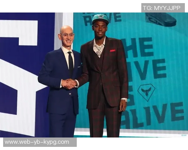 布兰登米勒透露肩部受伤情况强调整赛季佩戴绷带的重要性与必要性 布兰登米勒透露肩部受伤情况强调整赛季佩戴绷带的重要性与必要性