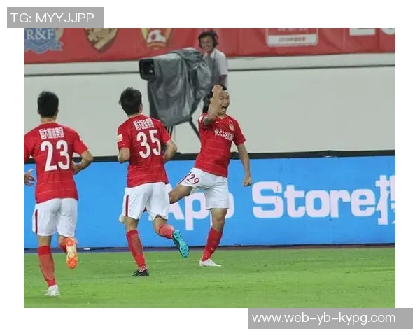 塔利斯卡完美帽子戏法展现转型中锋实力三次抢点三次破门左右脚头球俱佳 塔利斯卡完美帽子戏法展现转型中锋实力三次抢点三次破门左右脚头球俱佳