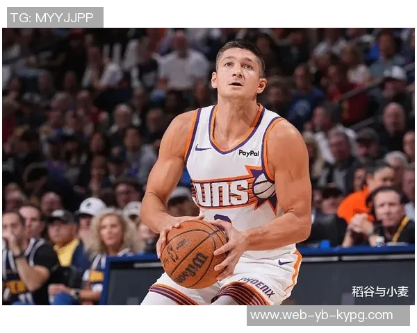 格雷森阿伦称赞布克传球能力称自己会积极跑位配合突破