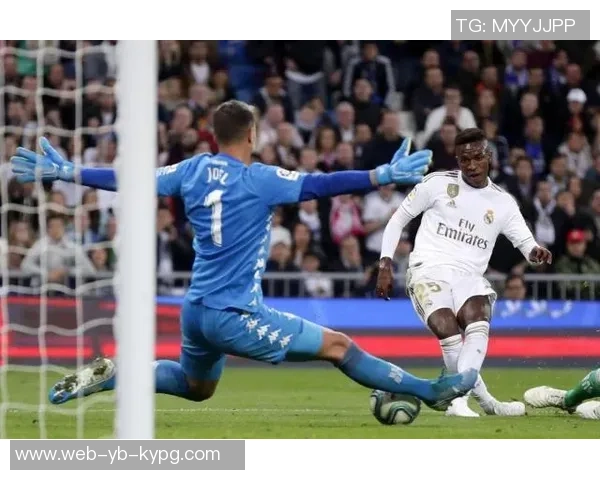 维尼修斯对阵贝蒂斯表现乏力能否在进攻中扛起大旗引发关注 维尼修斯对阵贝蒂斯表现乏力能否在进攻中扛起大旗引发关注